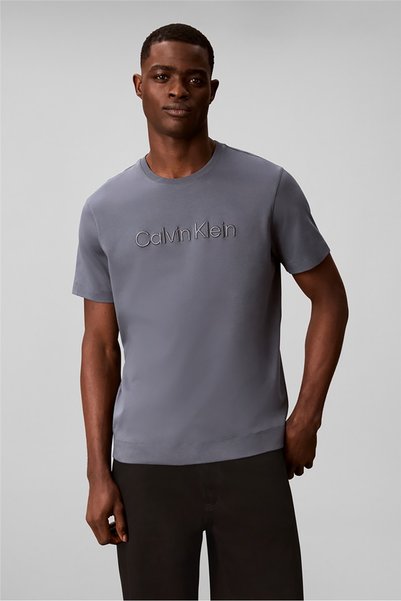 Calvin Klein تي شيرت Ss Slk interlock Emb Stnd Logo G للرجال ذو رقبة دائرية ب...