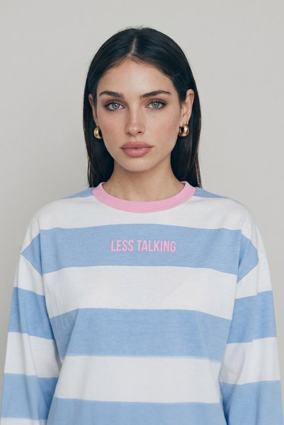 CrepTekstil تي شيرت نسائي مخطط بأكمام طويلة مطبوع عليه Less Talking باللونين الأزرق والأبيض - 100% قطن