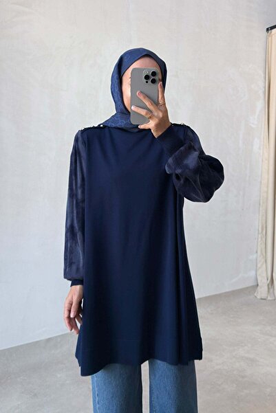 Ka Hijab Μερσεριζέ τουνίκ από μετάξι με κουμπιά στους ώμους - Ναυτικό μπλε
