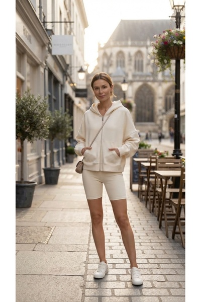 Kadın Basic Kanguru Cepli Oversize Fermuarlı Kapüşonlu Sweatshirt