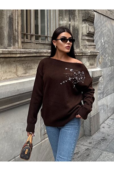 MODAMERSİ Women's Brown Boat Neck Sweater with Stone Detail