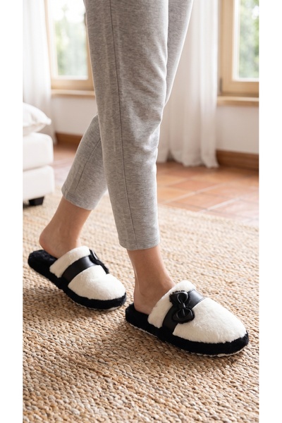 Beyond Women's Black Leather Bow Detailed Plush House Slippers 3 cm Byndtmtf01
