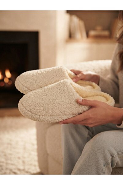 bykujo Unisex House Slippers |   Wool Slippers |   Half Closed Anti-Slip Base