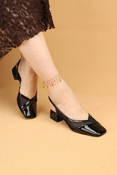 Nilsa Shoes أحذية نسائية بكعب سميك ومفصلة من الدانتيل للسهرات الرسمية