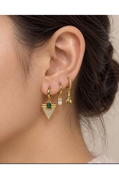 Kadın Gold Renk Yeşil Taşlı Roket ve Geometrik Charm Detaylı Üçlü Halka Küpe Seti