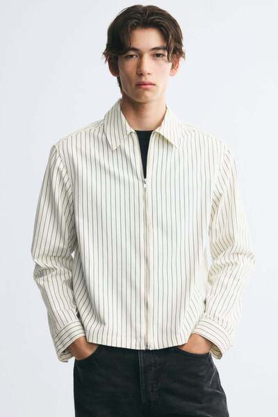 H&M Embroidered-motif zipped overshirt