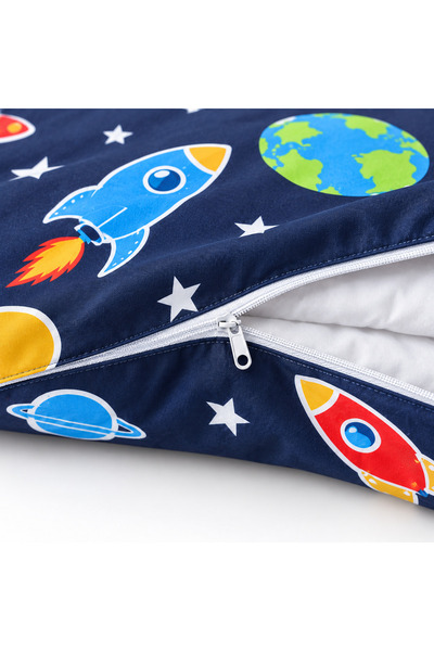 yoyo Lenjerie de pat pentru copii din finet, 4 piese, cearceaf cu elastic 200 x 230 cm, husa pilota cu fermoar 180 x 230 cm, 2 fete de perna 50 x 70 cm, model spatial, bleumarin multicolor