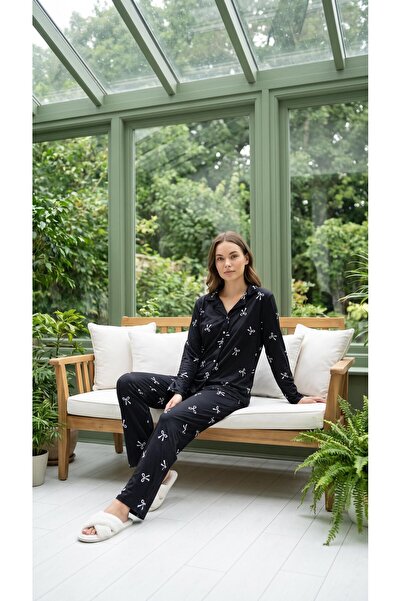 Mia Homewear KADIN KÖMÜR SİYAHI SÜET KUMAŞ FİYONK BASKILI ÖNDEN DÜĞMELİ UZUN ...