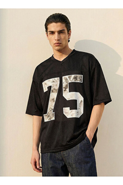 FAV Youth V-neck Printed T-shirt