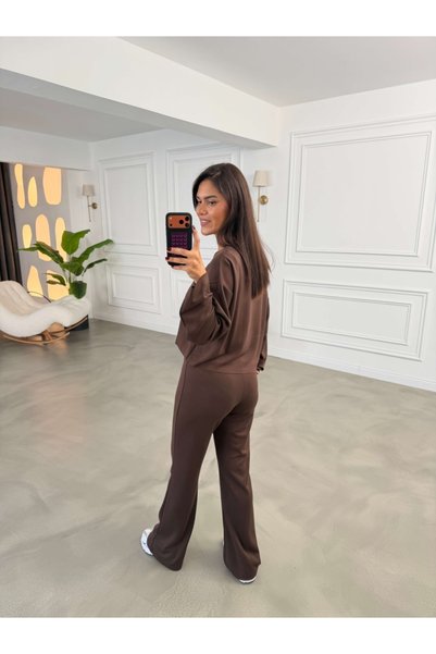 Elif Özbey Butik Kahverengi Baskılı Kayık Yaka Takım