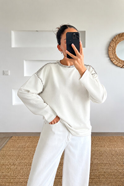Beyaz Yumuşak Dokulu Taş Çakımlı Sweat