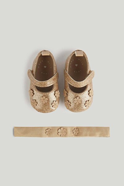 MOTHERCARE طقم أحذية وعصابة رأس ذهبية اللون