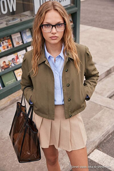 Trendyol Kollektion Khakifarbene Baumwolljacke mit Ballonärmeln TWOAW27CE00024