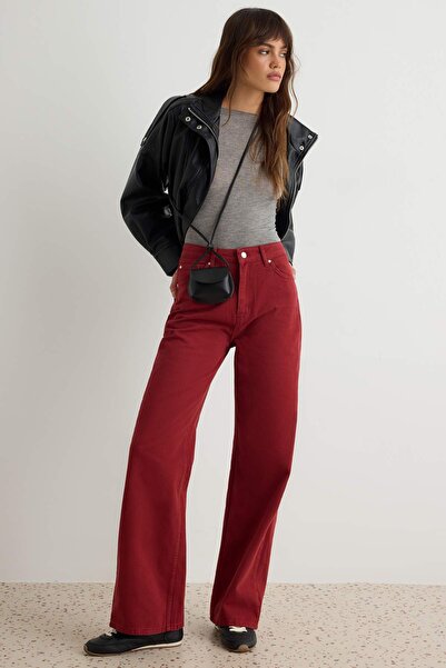Trendyol Collection Blugi bordeaux cu talie înaltă și croială largă TWOSS24JE...