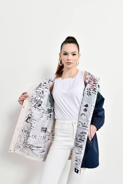 İLKCET MODA Astar Yazılı Blok Renk Kadın Yağmurluk