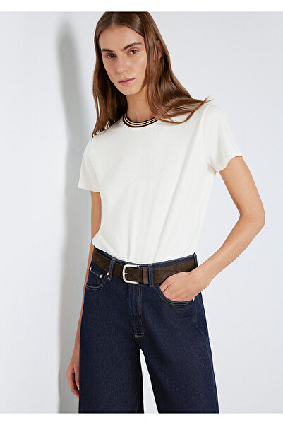 Mavi Ecru-T-Shirt mit Kragendetail, Semi Slim Fit / Halbschmal geschnitten 16...