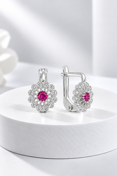 jelux silver Gümüş 925 Ayar Çiçek Tasarımlı Yakut Taşlı Çocuk Küpe