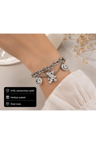 HER ŞEY NOTA www.herseynota.com 316L Stainless Steel Chain Bracelet with Smil...