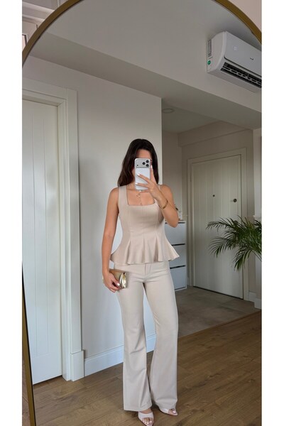 KARE YAKA PEPLUM TAKIM