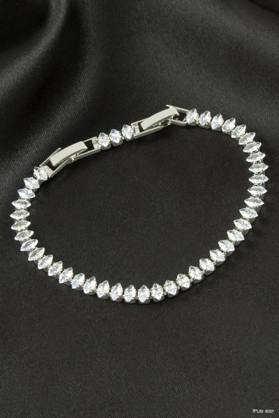 ZERO LAND Ilkestor Oval Zircon Stone Luxury Non-Tarnish Bracelet 5 mm (22034)...