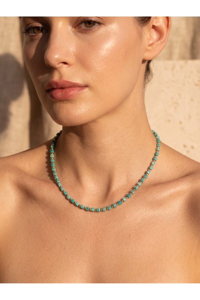 La sauvagine Women's Turquoise Cube Bead Necklace with Gold Detail Minimal Choker Necklace