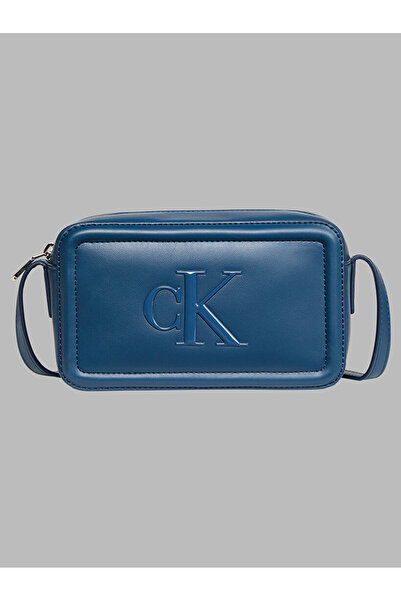 Calvin Klein Kadın Bold CK Camera Çanta