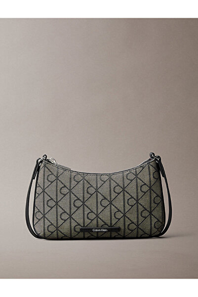 Calvin Klein Kadın Emblem Jacquard Çapraz Çanta