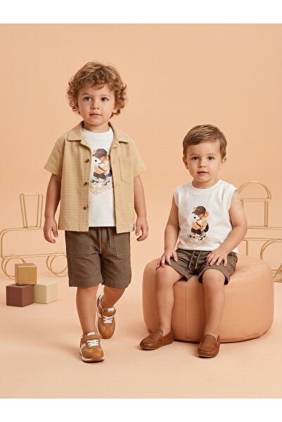 Top Kids طقم صيفي ولادي أنيق ثلاث قطع (قميص بيج بياقة قميص + تيشيرت أبيض مطبو...