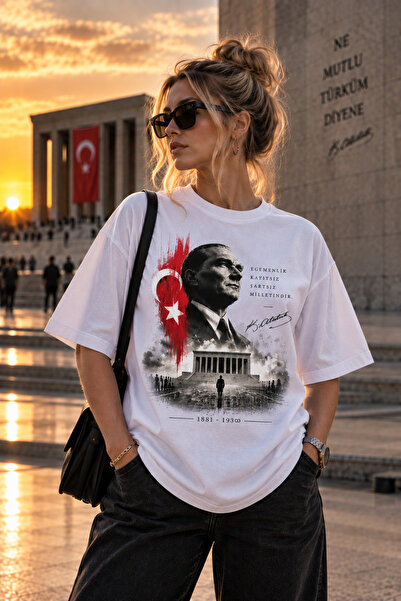 Premium Kalite Oversize Kesim Atatürk Temalı Tişört