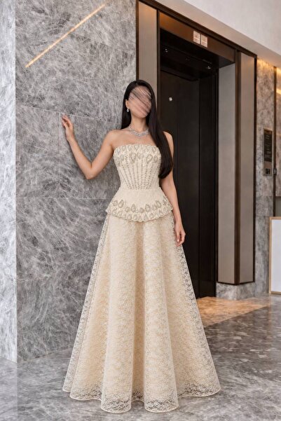 RASHA FASHION فستان سهرة نسائي أوف وايت بدون أكتاف بتصميم كورسيه مطرز باللؤلؤ...
