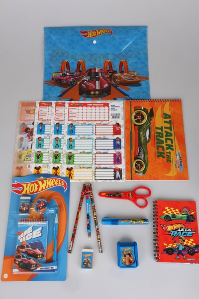 HOT WHEELS Лицензиран комплект канцеларски материали от 18 части: Ножица, Бел...