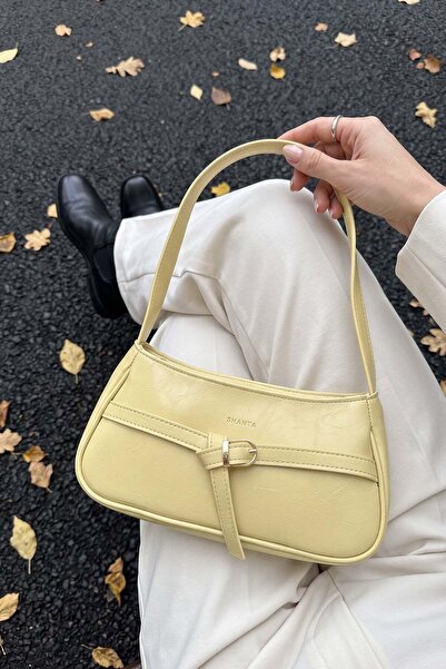 Shanta Yellow Crinkled Patent Leather D64 Buckle Detailed Zippered Minimal De...