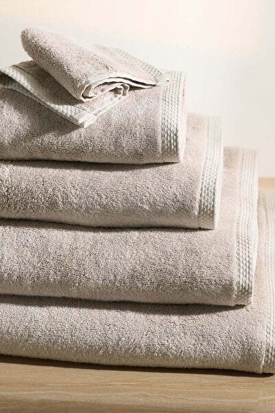 THE WHITE COMPANY Ultimate Modal Cotton Blend Bath Towel - Light Brown, 100 X...