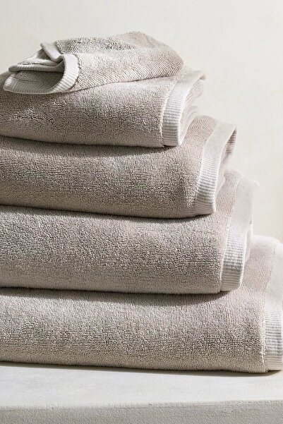 THE WHITE COMPANY Spa Organic Turkish Cotton 100% Cotton Bath Towel - Light B...