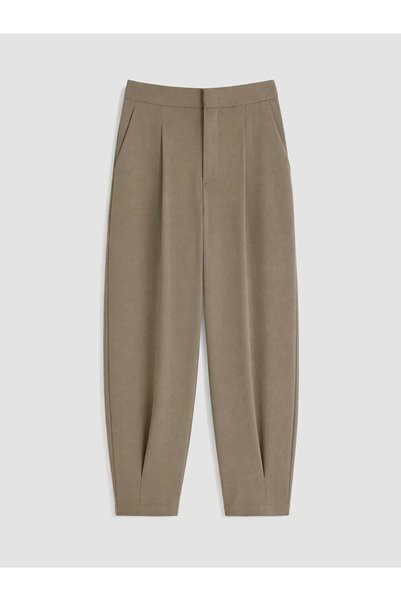 LC Waikiki Kahverengi Regular Fit Kadın Pileli Kumaş Pantolon