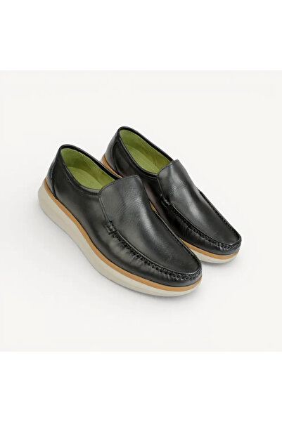 ShoeTypes Men’s Black Italian Leather Loafer – Modern Light Sole Design - اسو...