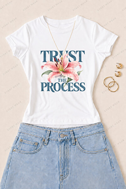 SVART WEAR Γυναικείο μπλουζάκι Trust the Process με φλοράλ στάμπα από βαμβάκι...
