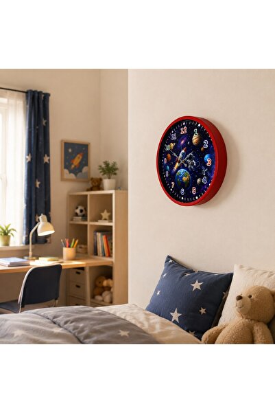 TakÇalıştır Uzay Gezgini 36 x 36 Cm Kırmızı Çocuk Duvar Saati
