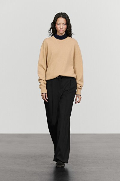 Massimo Dutti Pile detaylı dökümlü pantolon