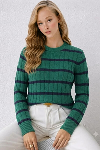 New Deux Women's Green Navy Blue Striped Crew Neck Knitted Sweater