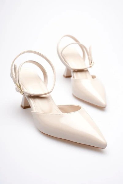 Generic Brand Women's Beige Patent Leather Heeled Shoes Tr03Ms02C
