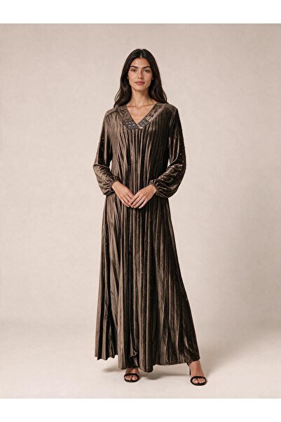 TOP CLOTHE Velvet Robe with Pleats and Shiny Details