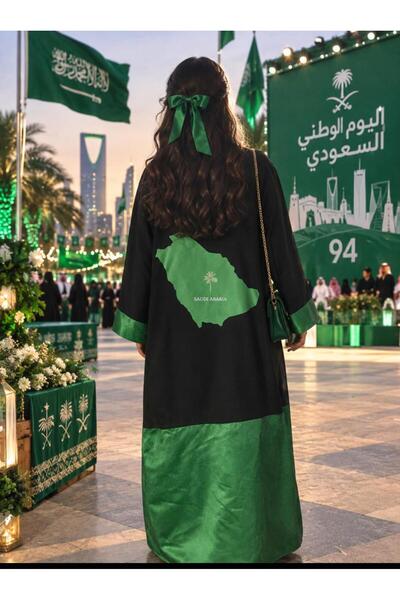 LUXURY عباية اليوم الوطني السعودي بتصمبمم عصري يعبر عن الهوية السعوديه