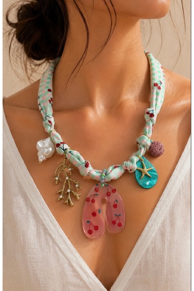 Ege via jewelry Desenli Fular Kolye