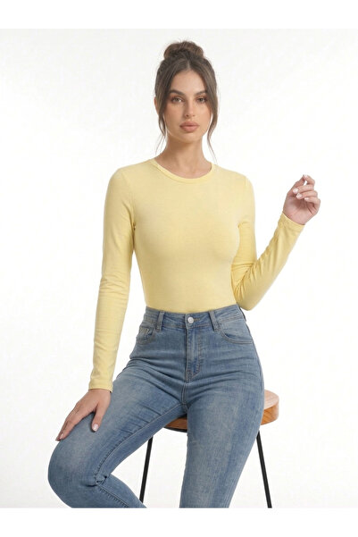 Kadın Açık Sarı Bisiklet Yaka Slim Fit Ultra Soft Yumuşak Esnek Likralı Pamuklu Basic Body&Bluz