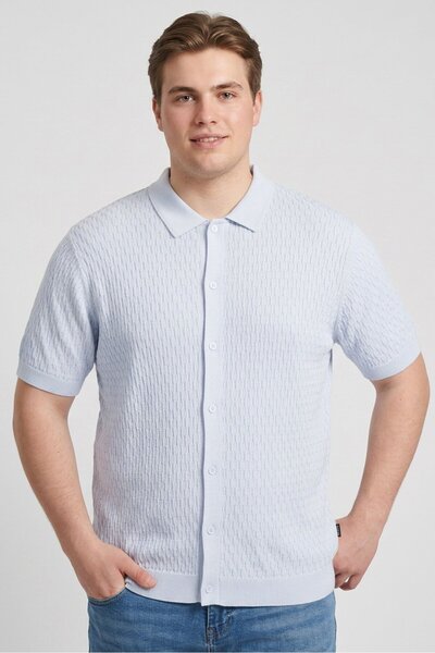 Highlander Men Relaxed Fit Textured Short Sleeve Casual Shirt, Light Blue