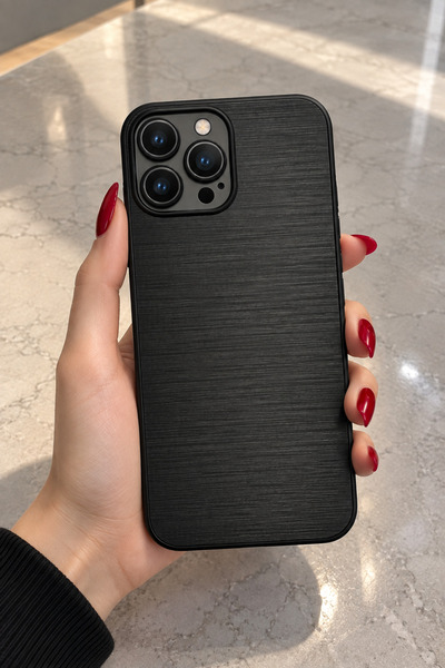 iPhone 13 Pro Max Uyumlu Premium Siyah Kılıf – İnce Dokulu Şık Tasarım, Kamera Korumalı Darbe ve Çizilme Önleyici