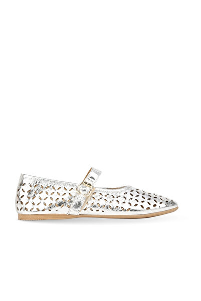 BUENO Silver Shiny Leather Women's Flat Ballerinas