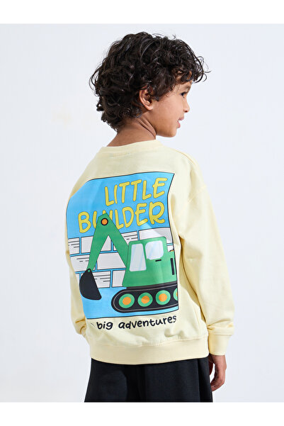 Styli Boys Yellow Graphic Print Regular Fit Sweatshirt
