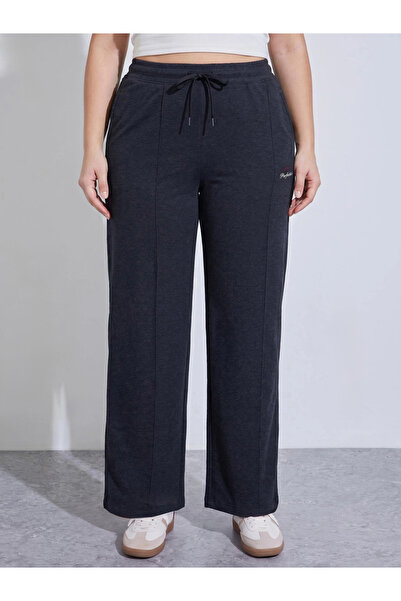 Styli Plus Size Charcoal Pintuck Details Wide Leg Pants